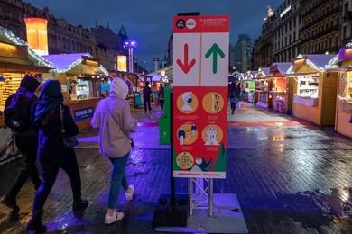 BRUSSELS CHRISTMAS MARKET ILLUSTRATIONS