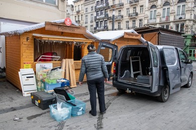 BRUSSELS CHRISTMAS MARKET END