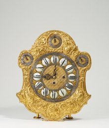 Magnificent wooden table clock