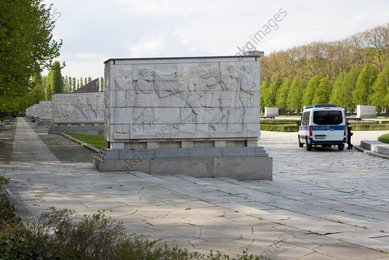 Image 687941141