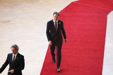 EUROPEAN COUNCIL SUMMIT MEETING