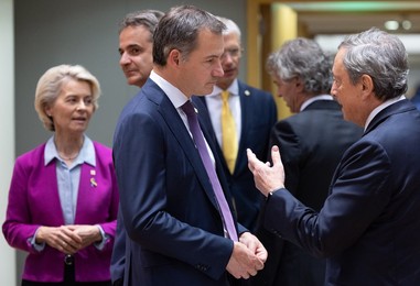 EUROPEAN COUNCIL SUMMIT MEETING