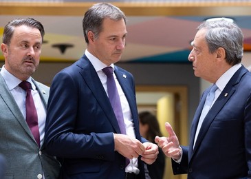 EUROPEAN COUNCIL SUMMIT MEETING