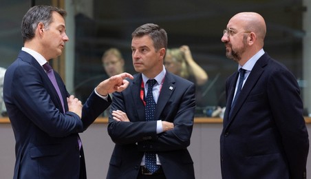 EUROPEAN COUNCIL SUMMIT MEETING