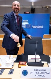 EUROPEAN COUNCIL SUMMIT MEETING