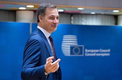 EUROPEAN COUNCIL SUMMIT MEETING