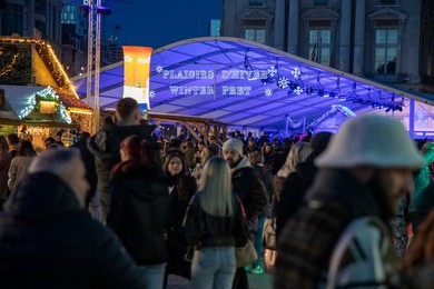 BRUSSELS CHRISTMAS MARKET ILLUSTRATIONS