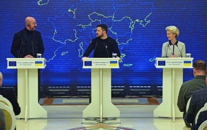 Volodymyr Zelenskyy, Ursula von der Leyen and Charles Michel meet with press