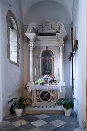 Church. san Lorenzo. interior. vertical. manarola. cinque Terre. ligury. italy. Italyn. ligurian. ligurian Alps. ligurian Sea. liguria. mediterranean. mediterranean Sea. tourist Destination. tourist Attraction. touristic. traveling. travel. travel Destina