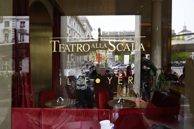 Teatro alla Scala Café-Restaurant The Foyer, Milan, Lombardy, Italy, Europe