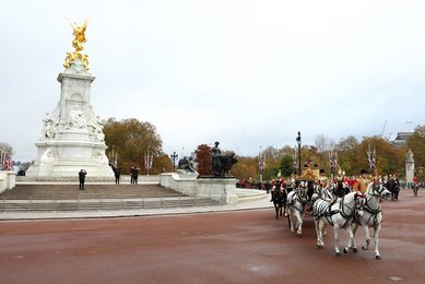 Image 823423917