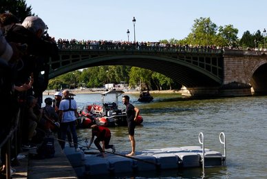 Image 890251811