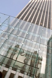 Apple Mac Store on 5th Avenue. Manhattan. New York City. USA. America