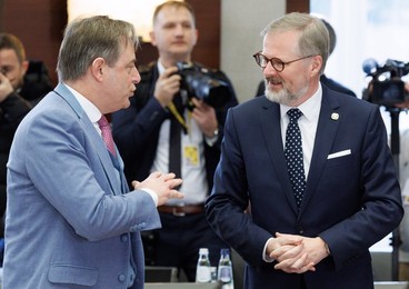 EUROPEAN COUNCIL SUMMIT MEETING