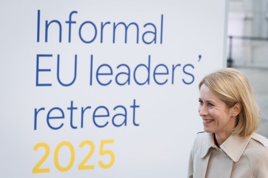 EUROPEAN COUNCIL SUMMIT MEETING