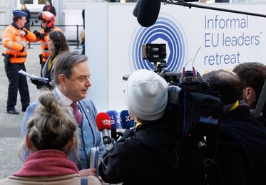 EUROPEAN COUNCIL SUMMIT MEETING