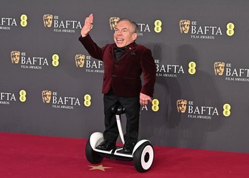 Warwick Davis