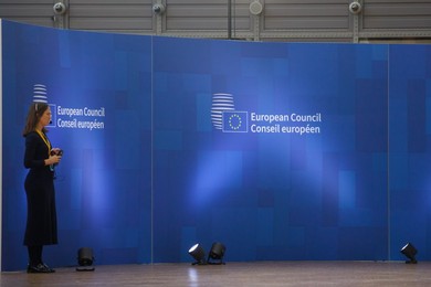 EUROPEAN COUNCIL SUMMIT MEETING