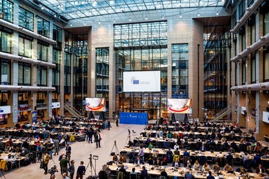 EUROPEAN COUNCIL SUMMIT MEETING