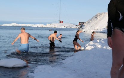 Image 981548573