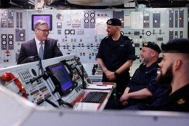 Prime Minister Keir Starmer visits HMS St Albans in Oslo