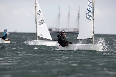 Image 1003709125