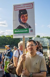 Emergency Demonstration Stop Bombing Iran outside the US Embassy - 23/06/25