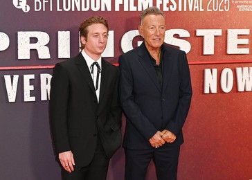 Jeremy Allen White and Bruce Springsteen