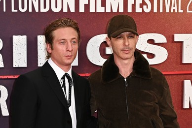 Jeremy Allen White and Jeremy Strong