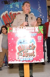 44th Annual Miracle on 1st Street Turkey Giveaway!