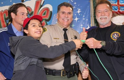 44th Annual Miracle on 1st Street Turkey Giveaway!