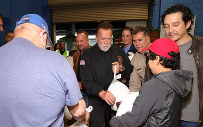 44th Annual Miracle on 1st Street Turkey Giveaway!