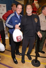 44th Annual Miracle on 1st Street Turkey Giveaway!
