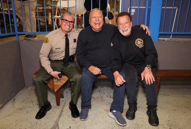 44th Annual Miracle on 1st Street Turkey Giveaway!