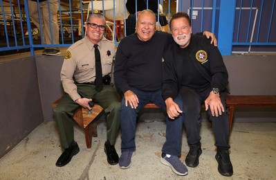 44th Annual Miracle on 1st Street Turkey Giveaway!