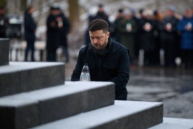 Zelenskyy honors Holocaust victims in Kyiv