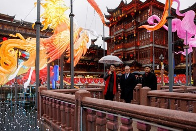 Prime Minister Keir Starmer visits Yuyuan Garden