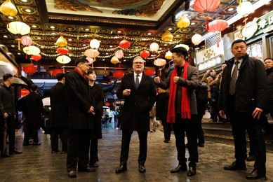 Prime Minister Keir Starmer visits Yo Yaun Gardens