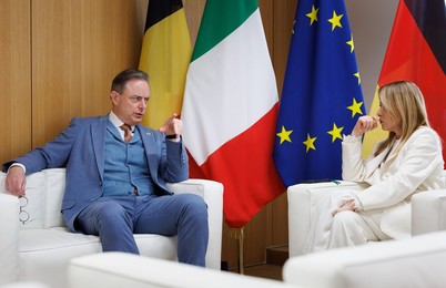 EUROPEAN COUNCIL SUMMIT MEETING