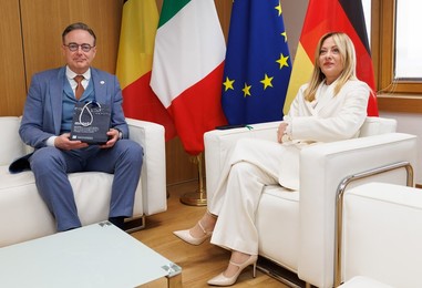 EUROPEAN COUNCIL SUMMIT MEETING