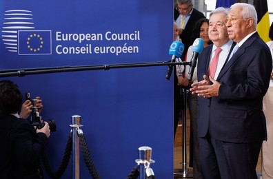 EUROPEAN COUNCIL SUMMIT MEETING
