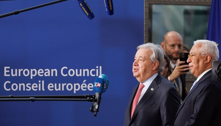 EUROPEAN COUNCIL SUMMIT MEETING