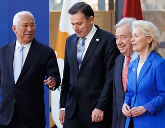 EUROPEAN COUNCIL SUMMIT MEETING