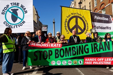 Anti war and protesters supporting the Iranian government protest. Russell Square to a rally in Westminster. 21st March 2026.