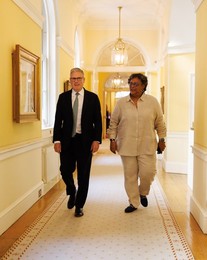 Prime Minister Keir Starmer meets Prime Minister of Barbados