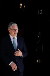 Prime Minister Keir Starmer meets Prime Minister of Barbados