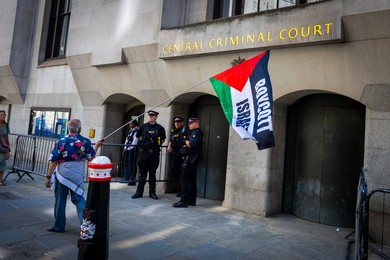 Rally Outside the Old Bailey in Support of the Filton 25 and SOAS 2 – London, 2026