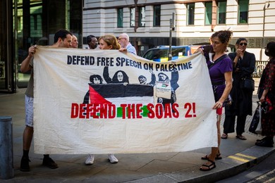 Rally Outside the Old Bailey in Support of the Filton 25 and SOAS 2 – London, 2026