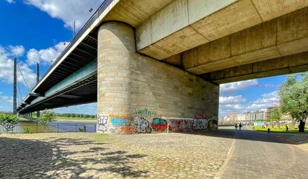 Kniebrücke in Düsseldorf, Germany