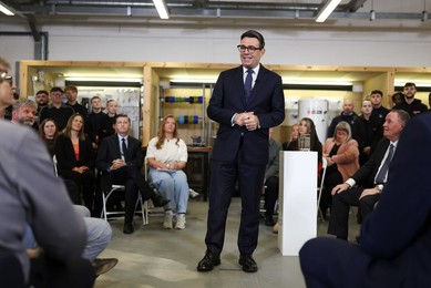 Prime Minister Andy Burnham visits New College Lanarkshire